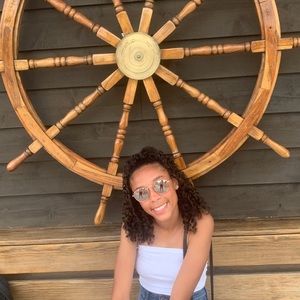 Meet your Posher, Kaylee